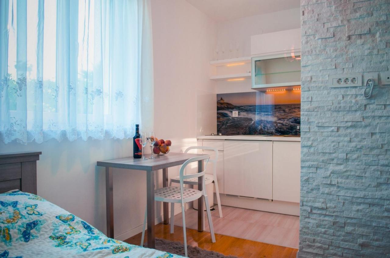 Villa Mmm Vantacici Kültér fotó