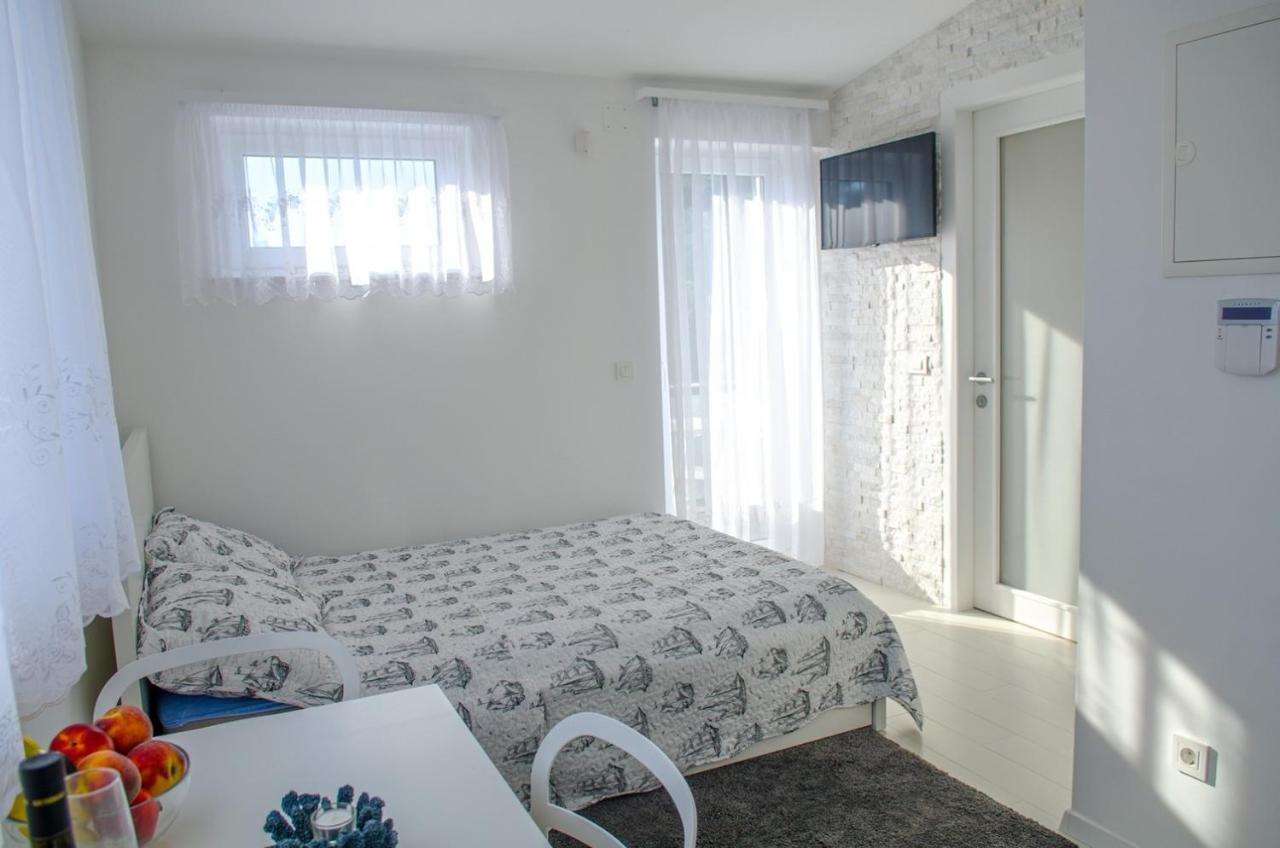 Villa Mmm Vantacici Kültér fotó
